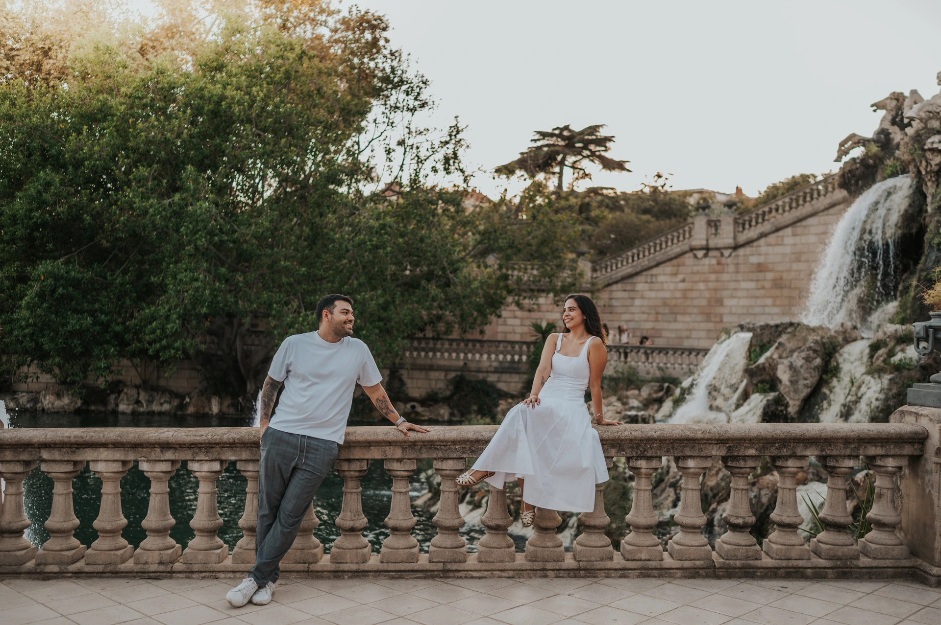 Engagement Photoshoot in Barcelona’s Ciutadella Park