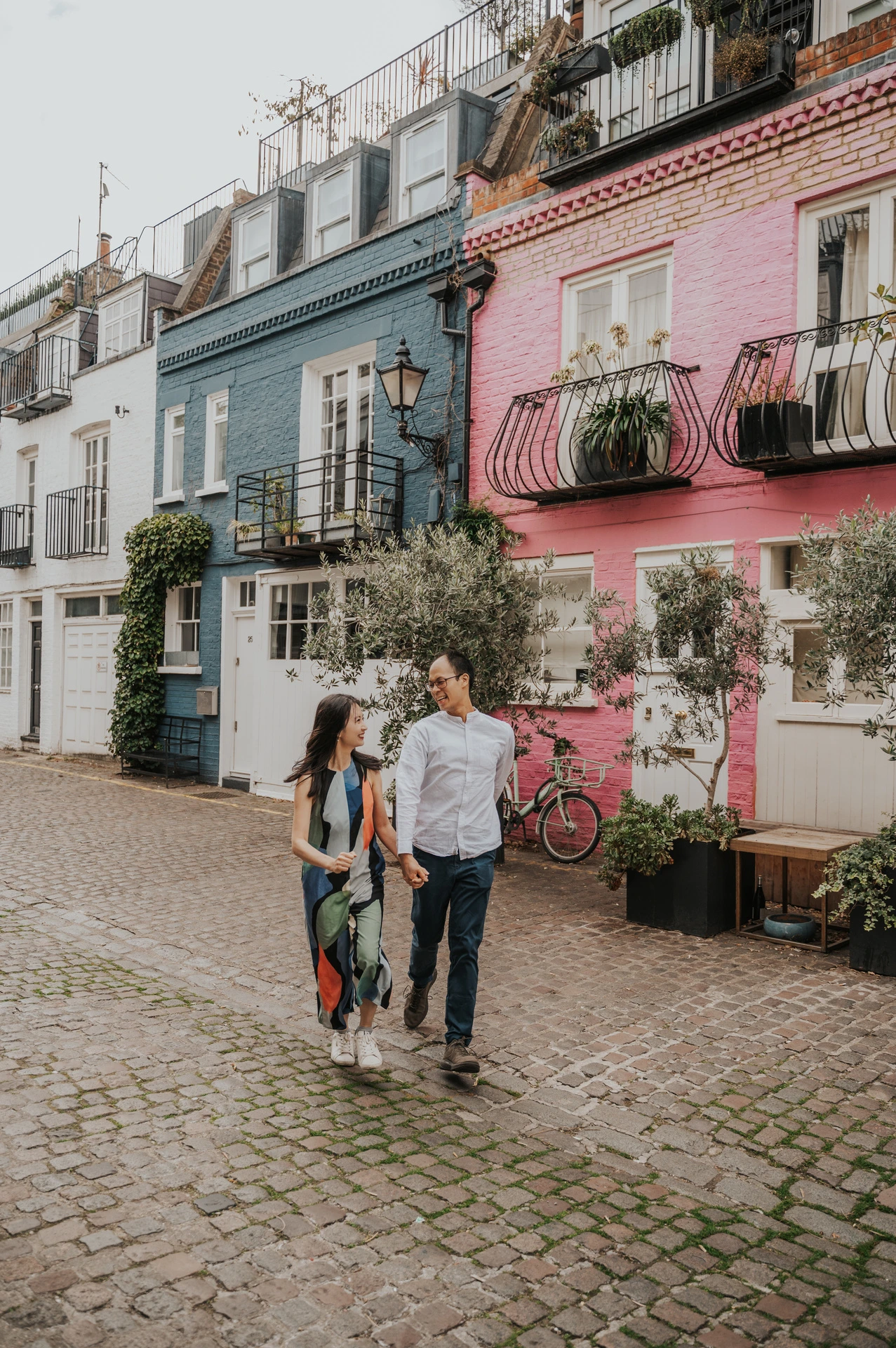 A Couple Photoshoot in Notting Hill, London