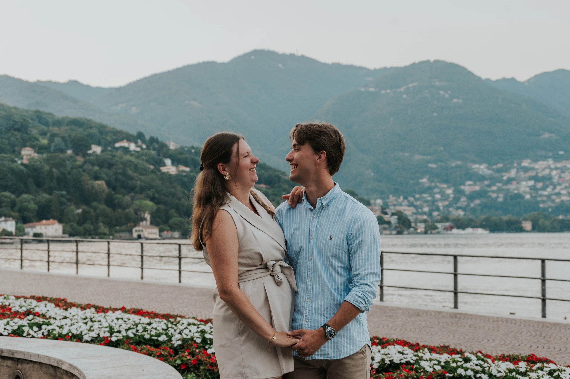 A Couple Photoshoot in Como: Villa Olmo and the Waterfront