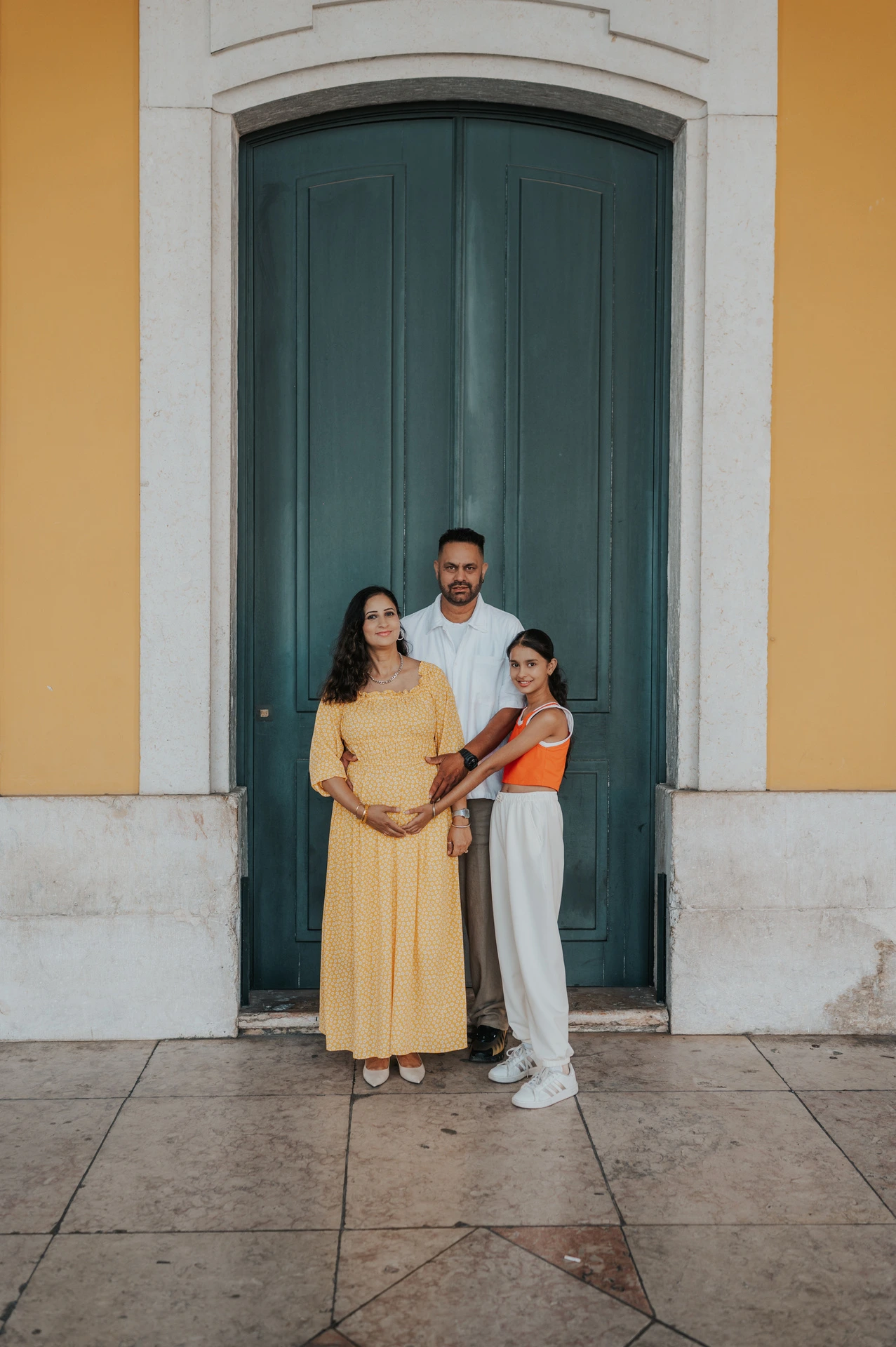 A Family Maternity Photoshoot in Lisbon
