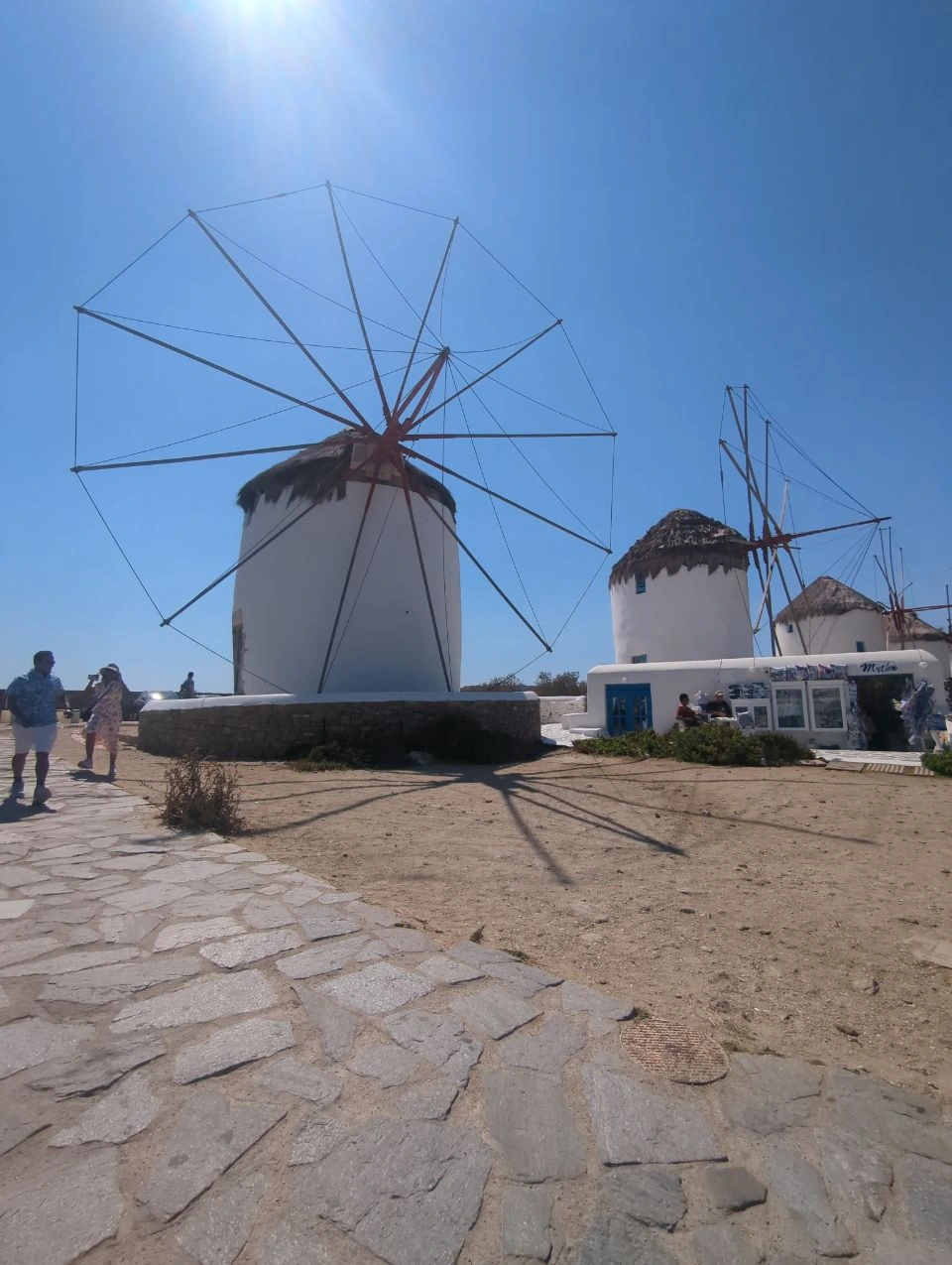 Sesja zdjęciowa na Mykonos przy windmills