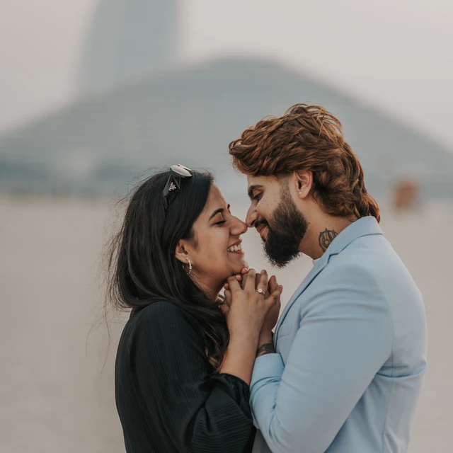 Couple Photoshoot Ideas in Dubai Couple Photoshoot Ideas in Dubai