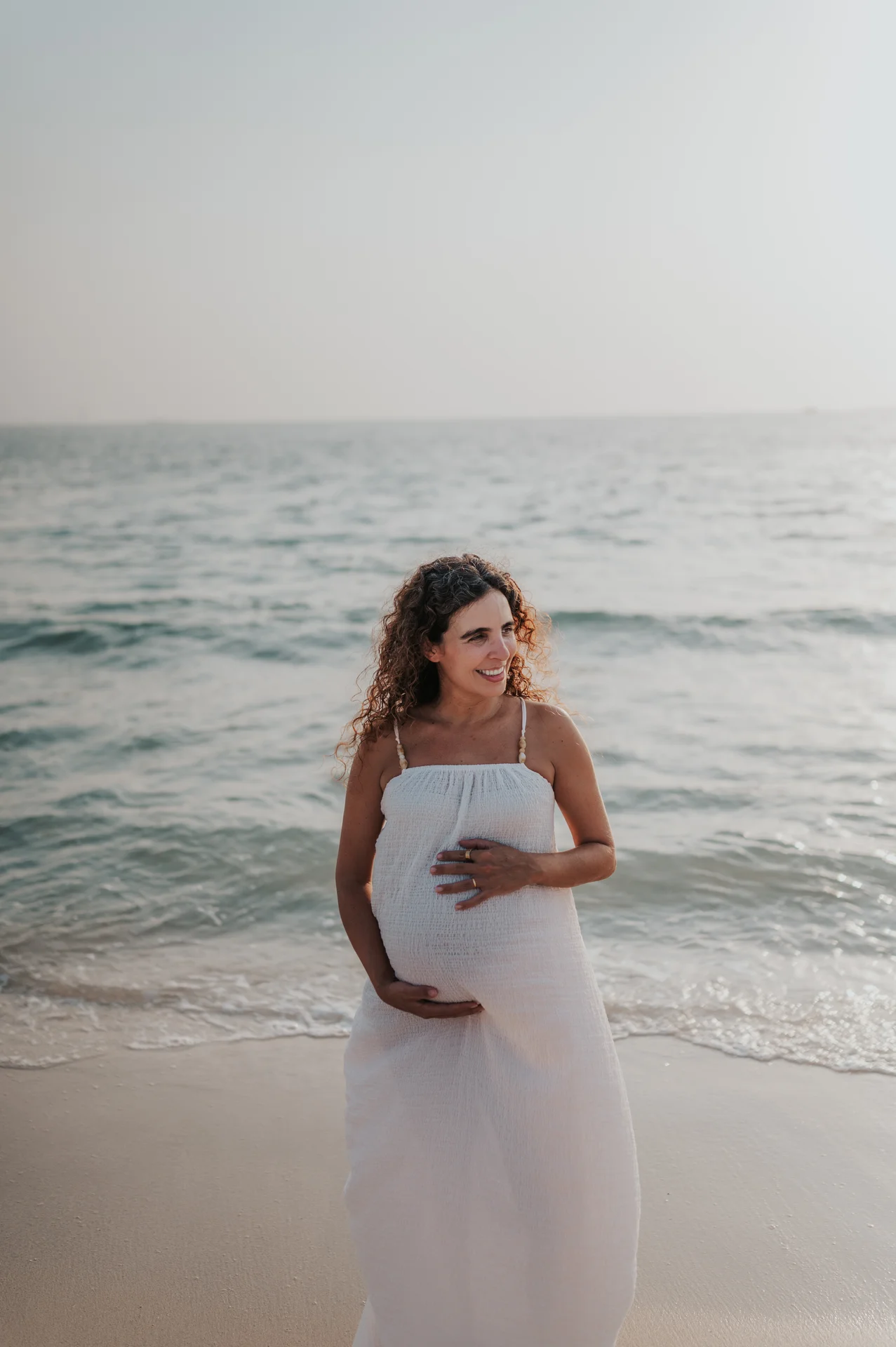 woman overlooking Budapest over the Donau.