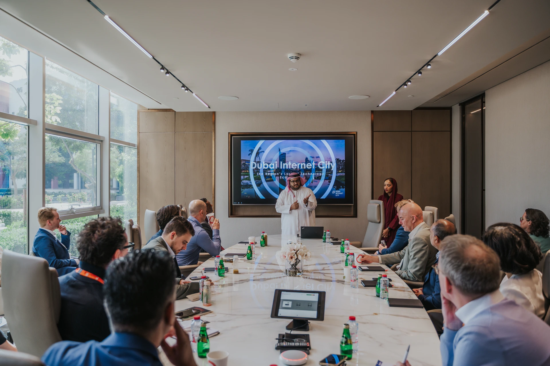 Event photographer Dubai Round table business event being captured by an event photographer in Dubai