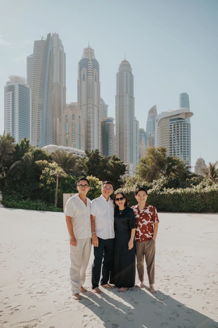 Family photoshoot at a Dubai resort Family photoshoot at a Dubai resort