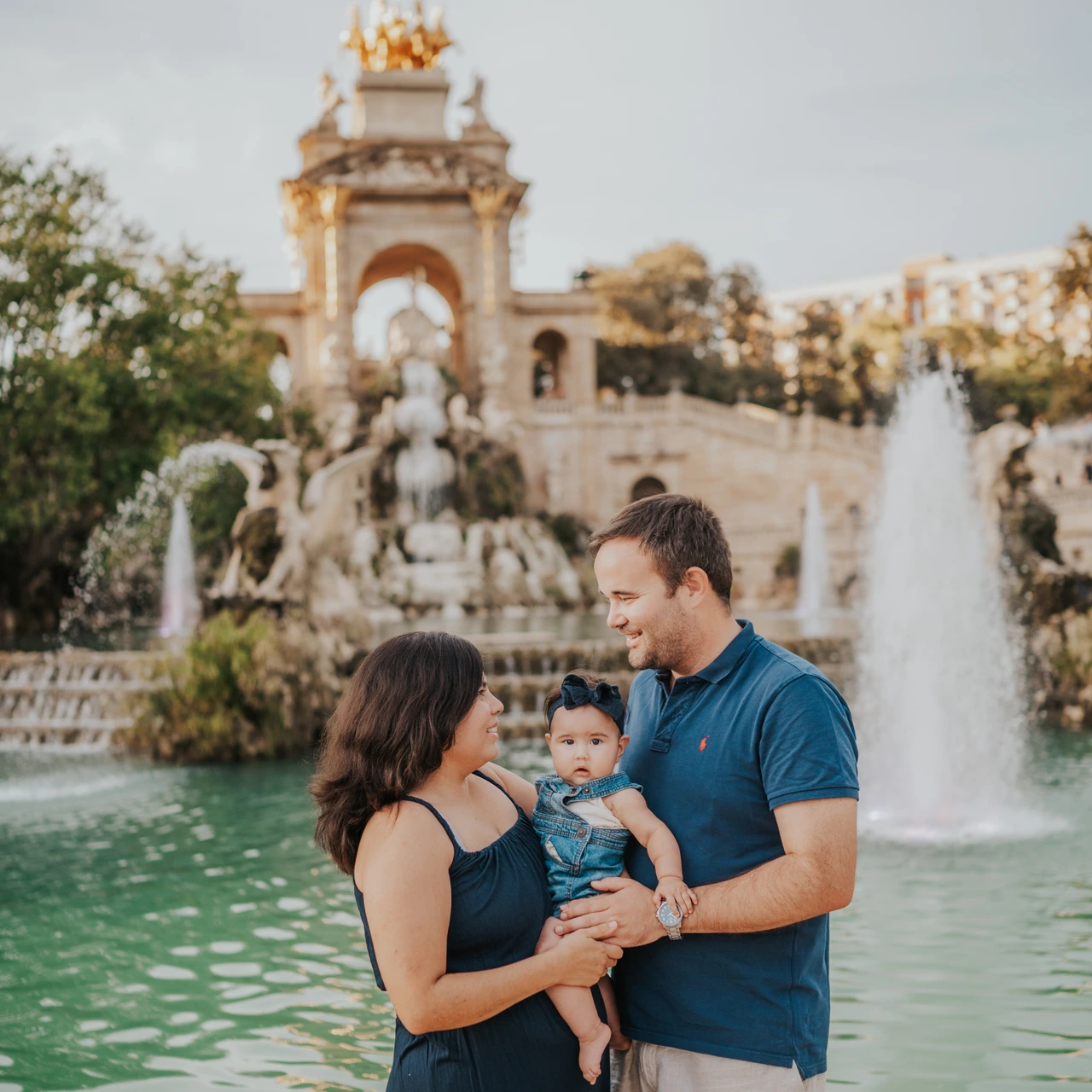 Barcelona with Kids: Family Photo Ideas Between Exploring and Seaside Breaks Barcelona with Kids: Family Photo Ideas Between Exploring and Seaside Breaks