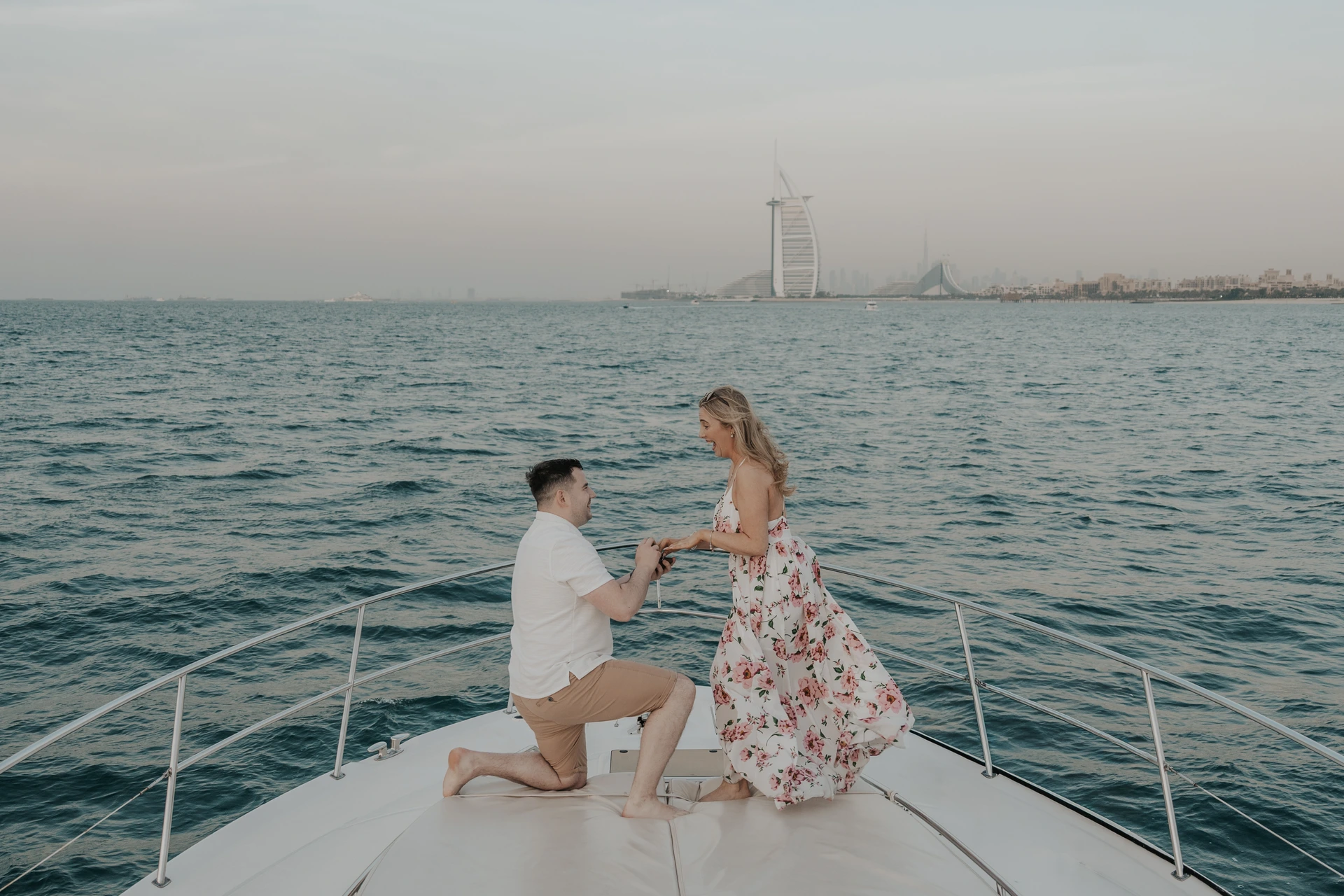 Couple during a Burj Al Arab portrait, for the Proposal at Burj Al Arab guide.