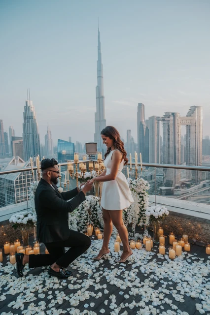 Shangri-La rooftop proposal in Dubai with skyline view