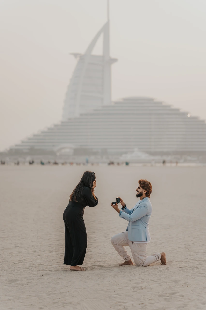 Surprise proposal in Dubai Surprise proposal in Dubai