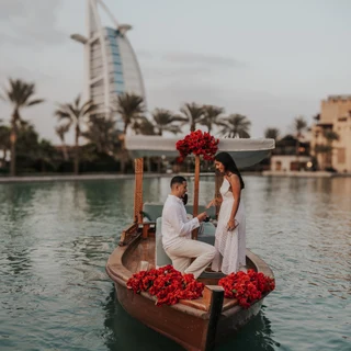 Abras Travaya fotoshoot met abras in Dubai