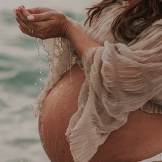 Travaya maternity photoshoot Travaya maternity photoshoot