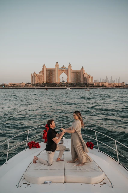 Private yacht proposal Dubai
